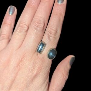 Beautiful silver with Onyx ring